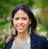 Dr. Amandine Para